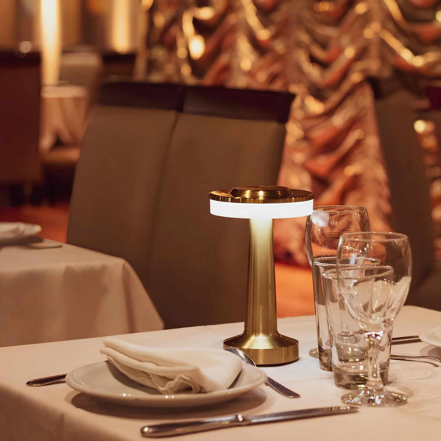 Cordless LED Disc Touch Lamp