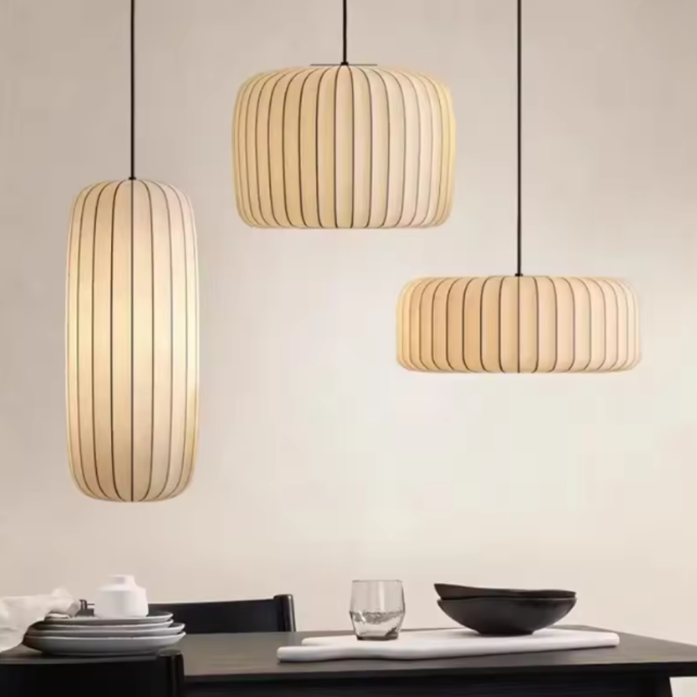 Pendelleuchte mit plissiertem Stoffschirm – Modernes Mid-Century-Hängelicht