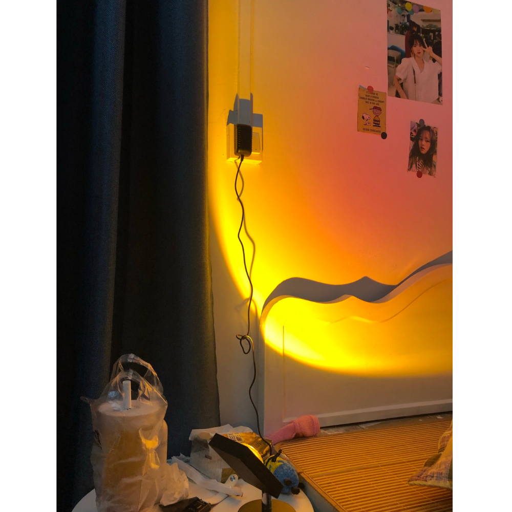 Moderne Sonnenuntergang-Projektorlampe – Architektonisches Halo-Stimmungslicht für Fotografie