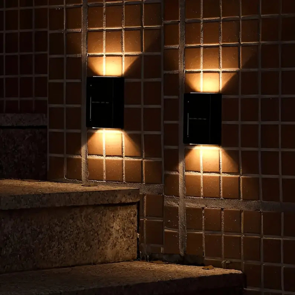 Applique murale extérieure solaire - Lumière de clôture extérieure LED à double faisceau