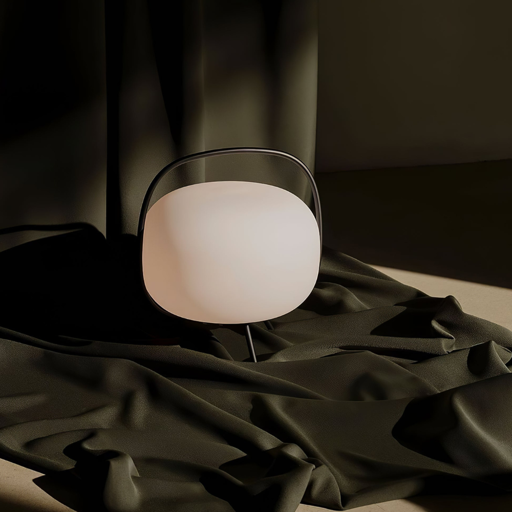 Moderne japanische Tischlaterne – Minimalistische mattierte Glas-Stimmungsleuchte