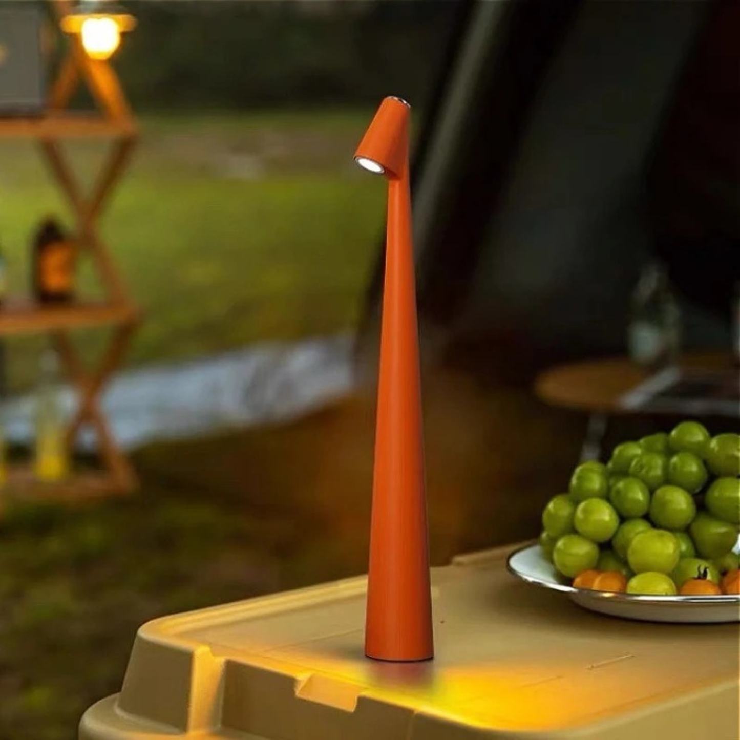 Lampe de table cône nordique minimaliste moderne - Veilleuse de bureau LED effilée