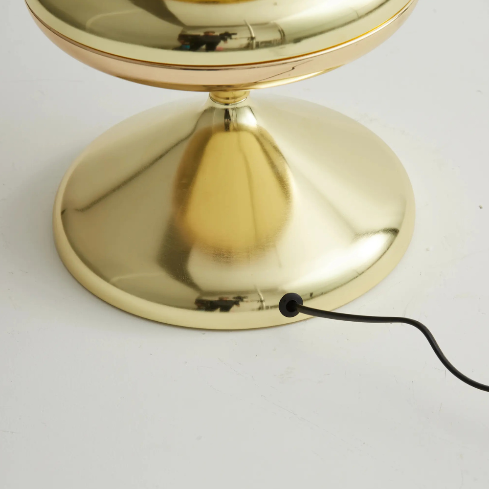 Moderne LED-Stehlampe mit gestapeltem Wellen-Glas – Mid-Century-Leuchte
