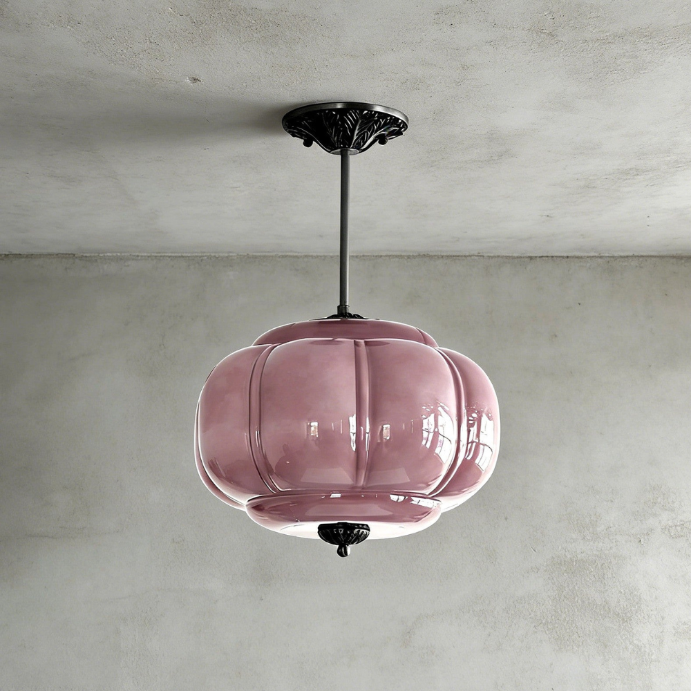 Gerippte Kürbis-Hängelampe mit kunstvollem Metallbesatz – Mid-Century-Design