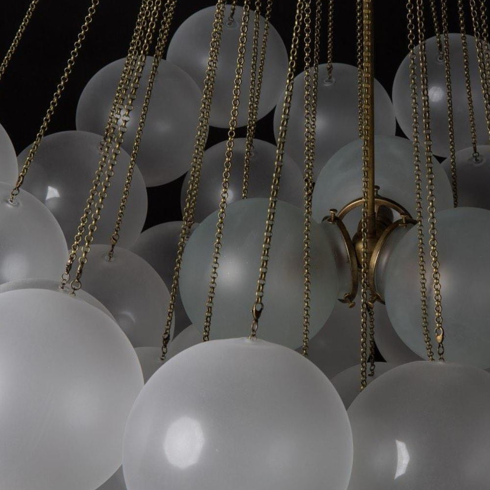 Kronleuchter mit Cluster-Glaskugelschirmen und verstellbarer Stange – Mid Century