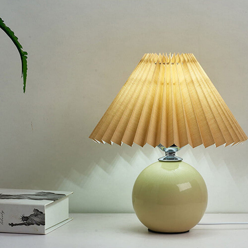 Lampe de table moderne à boule en céramique avec abat-jour plissé en forme de champignon