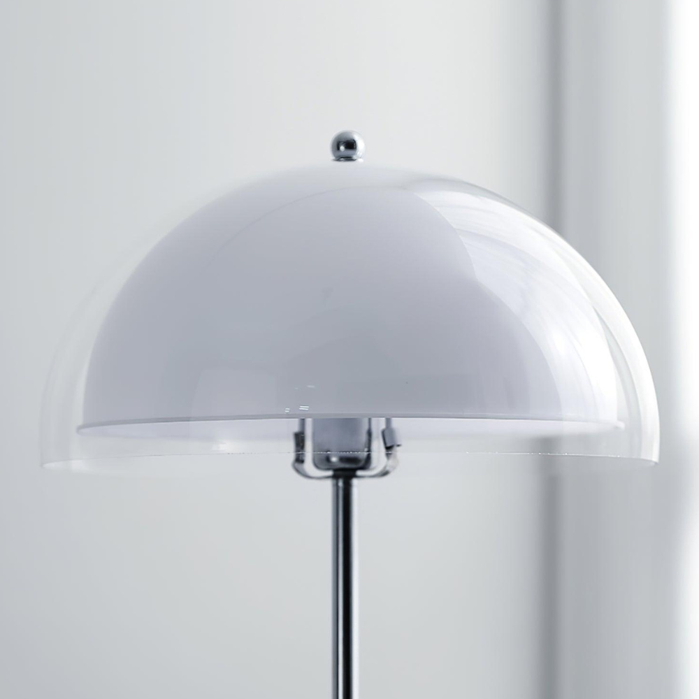 Stehlampe mit doppellagigem Acrylkuppel-Schirm und verchromtem Metallständer