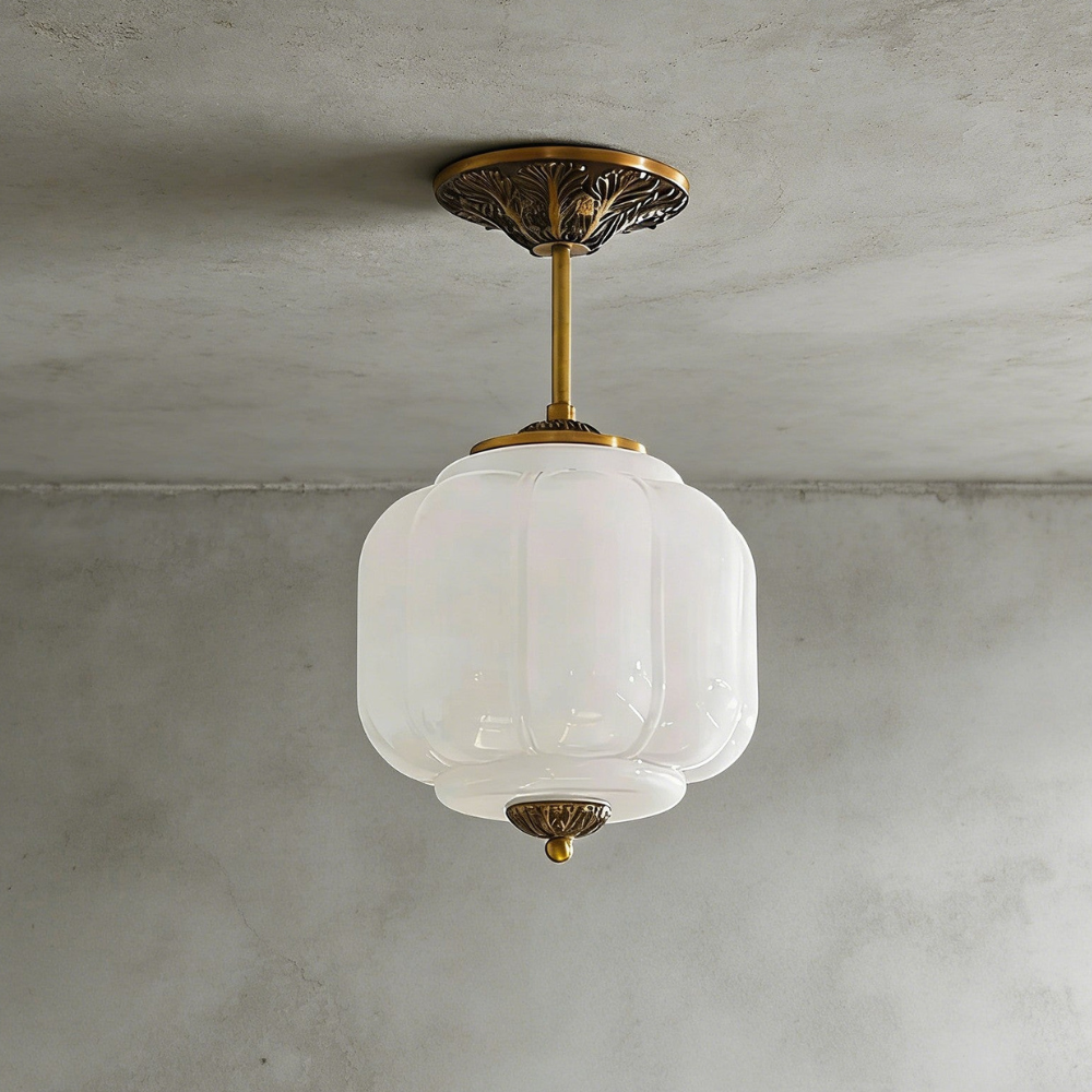 Gerippte Kürbis-Hängelampe mit kunstvollem Metallbesatz – Mid-Century-Design