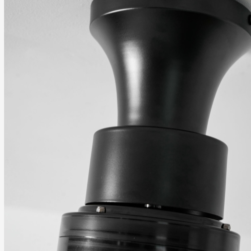 Deckenventilator mit Licht und handgefertigtem Lotus-Schirm aus Stoff – ruhiger moderner Stil