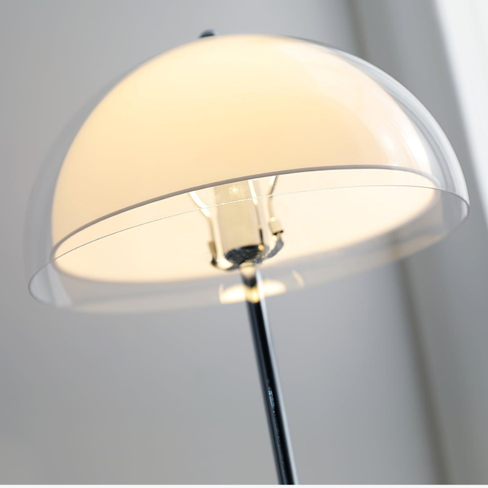 Stehlampe mit doppellagigem Acrylkuppel-Schirm und verchromtem Metallständer