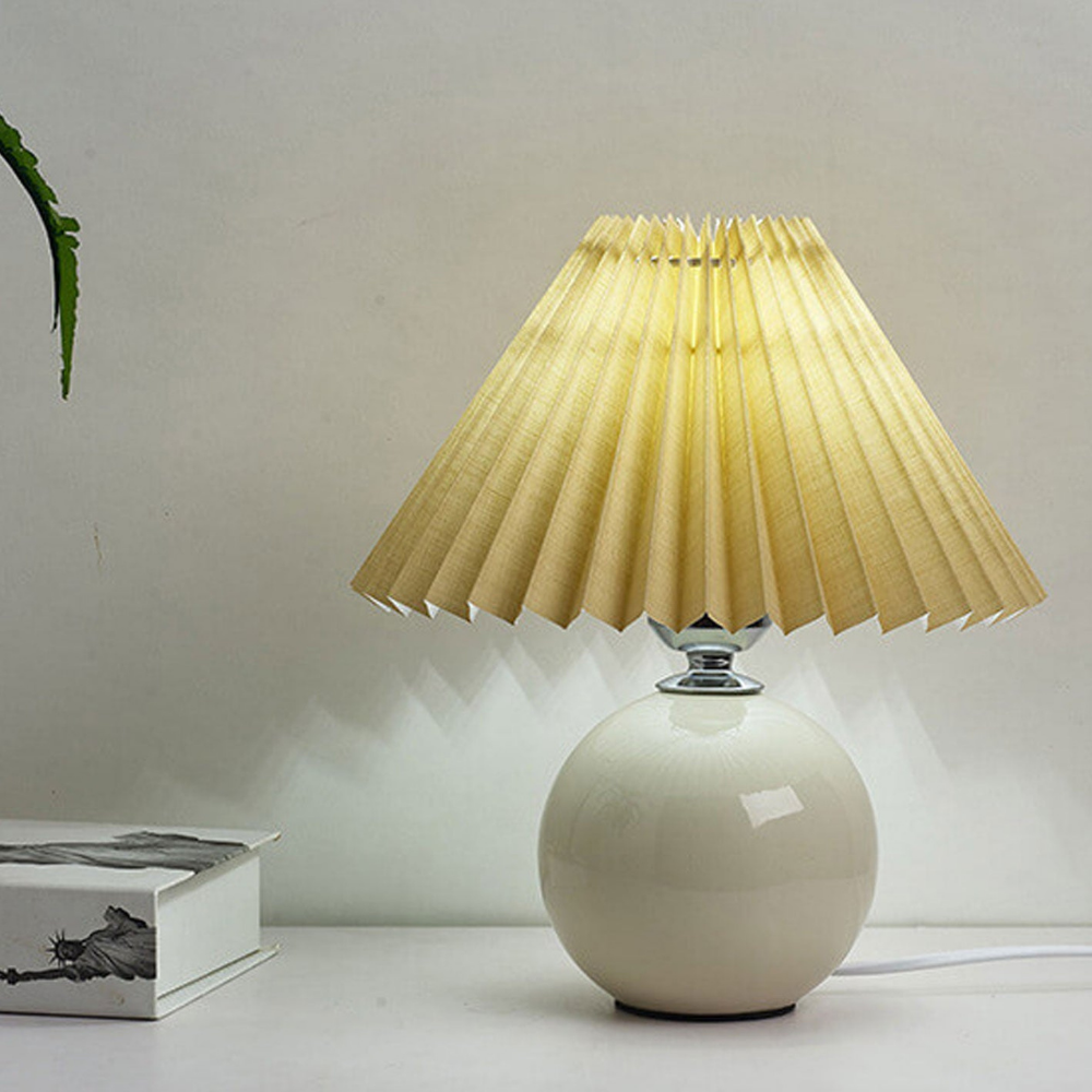 Lampe de table moderne à boule en céramique avec abat-jour plissé en forme de champignon