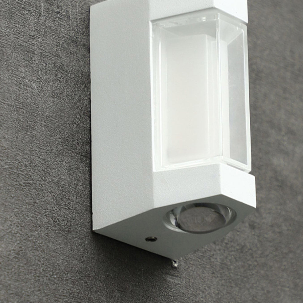 Außen-LED-Verandaleuchten mit integrierter LED und mattierter Acryllinse