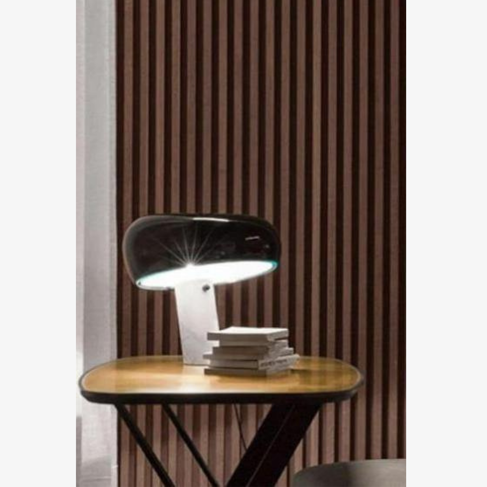 Architektonische Marmor-Basis-Akzentlampe – Minimalistische glänzende Steinsäulenleuchte