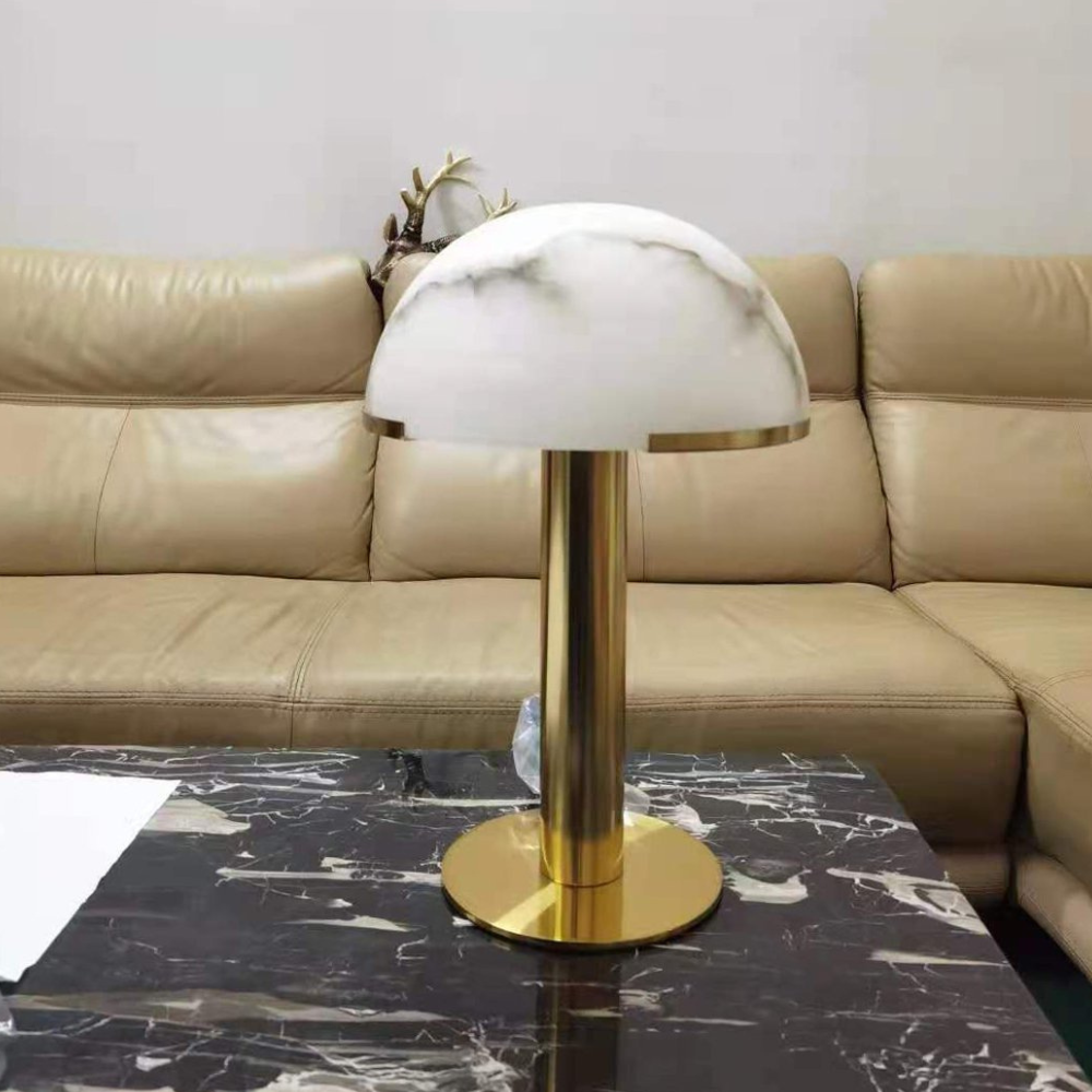 Glas- und Alabaster-Kuppeltischlampe mit Metallfuß – Mid-Century-Modern