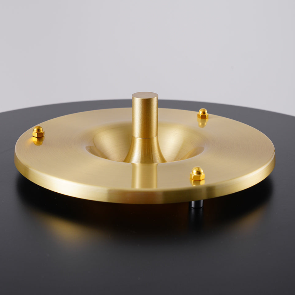 Tischlampe aus gesponnenem Metall mit Zugkette und Acryl-Diffusor – Industrial