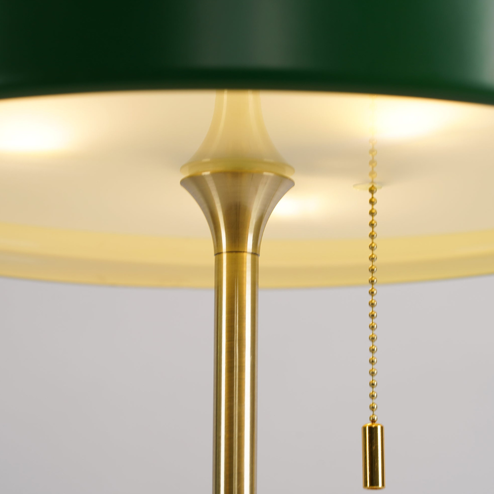 Tischlampe aus gesponnenem Metall mit Zugkette und Acryl-Diffusor – Industrial