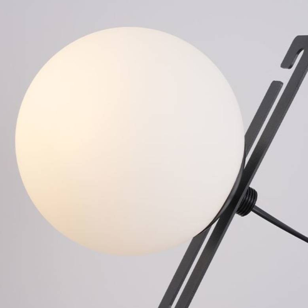 Tischlampe mit verstellbarem Glaskugel - Modernes Mid-Century Gold