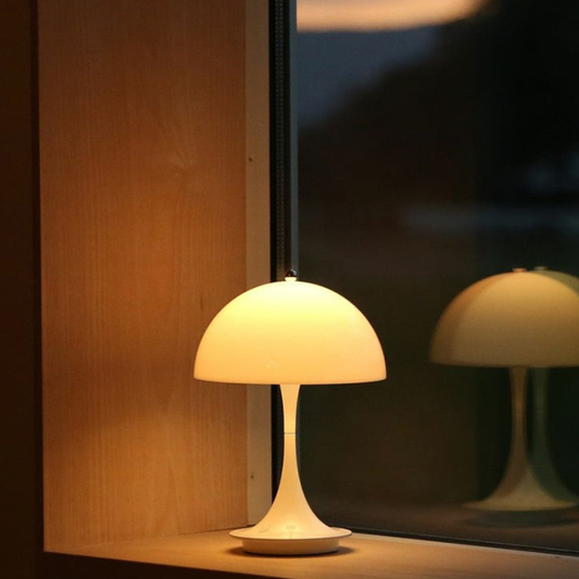 Tischlampe mit Pilzförmigem Schirm – Modernes Mid-Century Kabellos