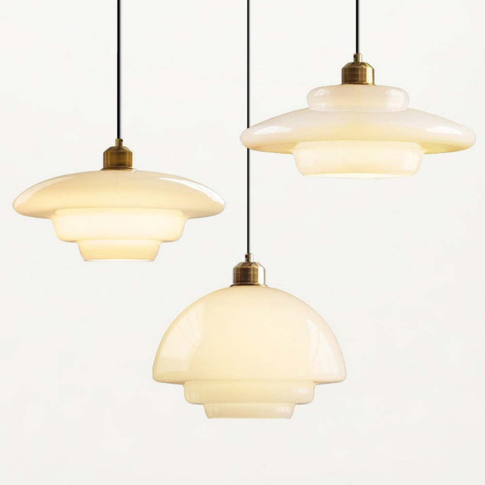 Moderne Opalglas-Schicht-Pendelleuchte – Art Deco Stufen-Silhouette Hängeleuchte