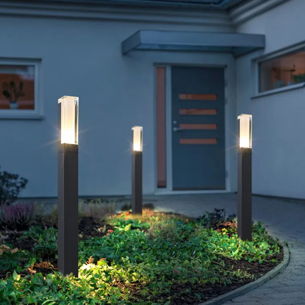 Sleek Black Entryway Post Light - Architectural Lighting for Driveway & Patio