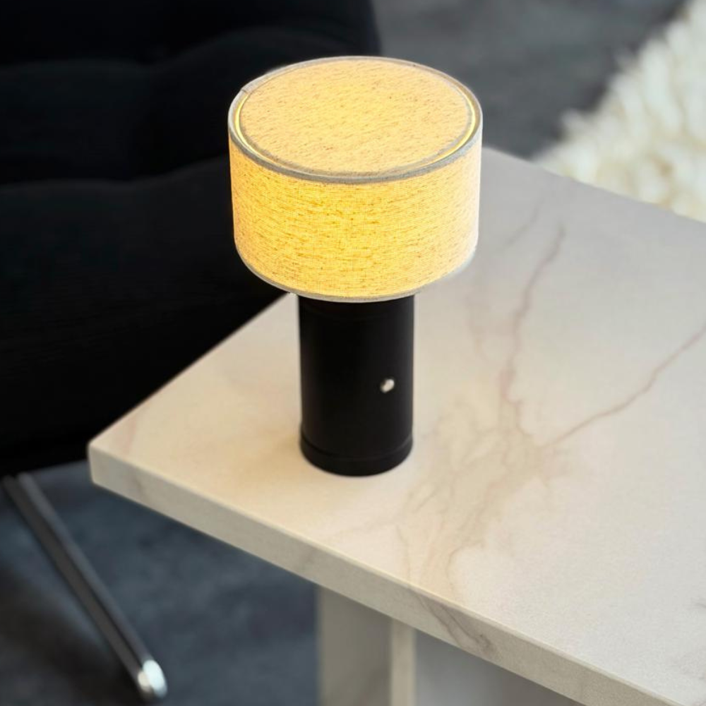Moderne tragbare Stoff-Tischlampe – Nordische wiederaufladbare Schreibtischlampe
