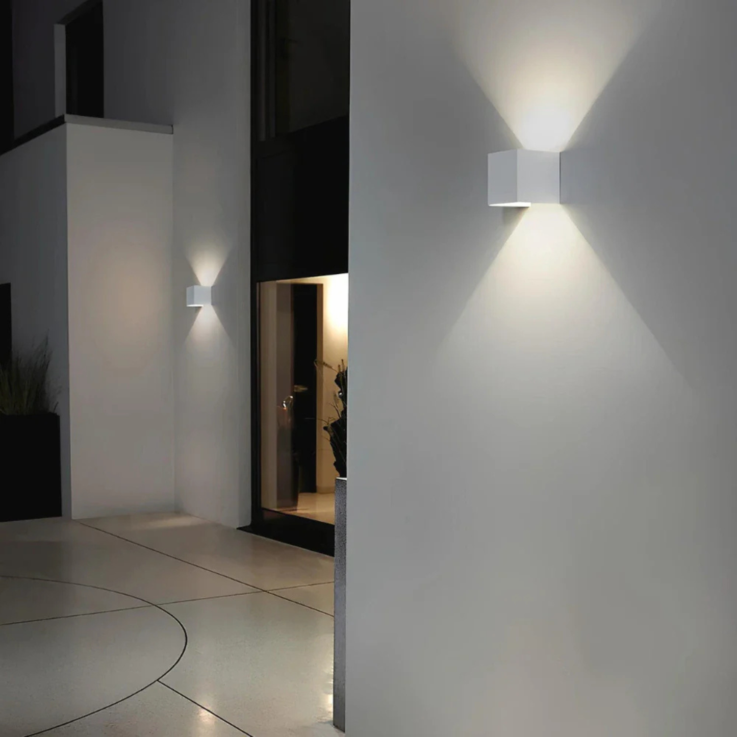 Adjustable Beam Cube Wall Light
