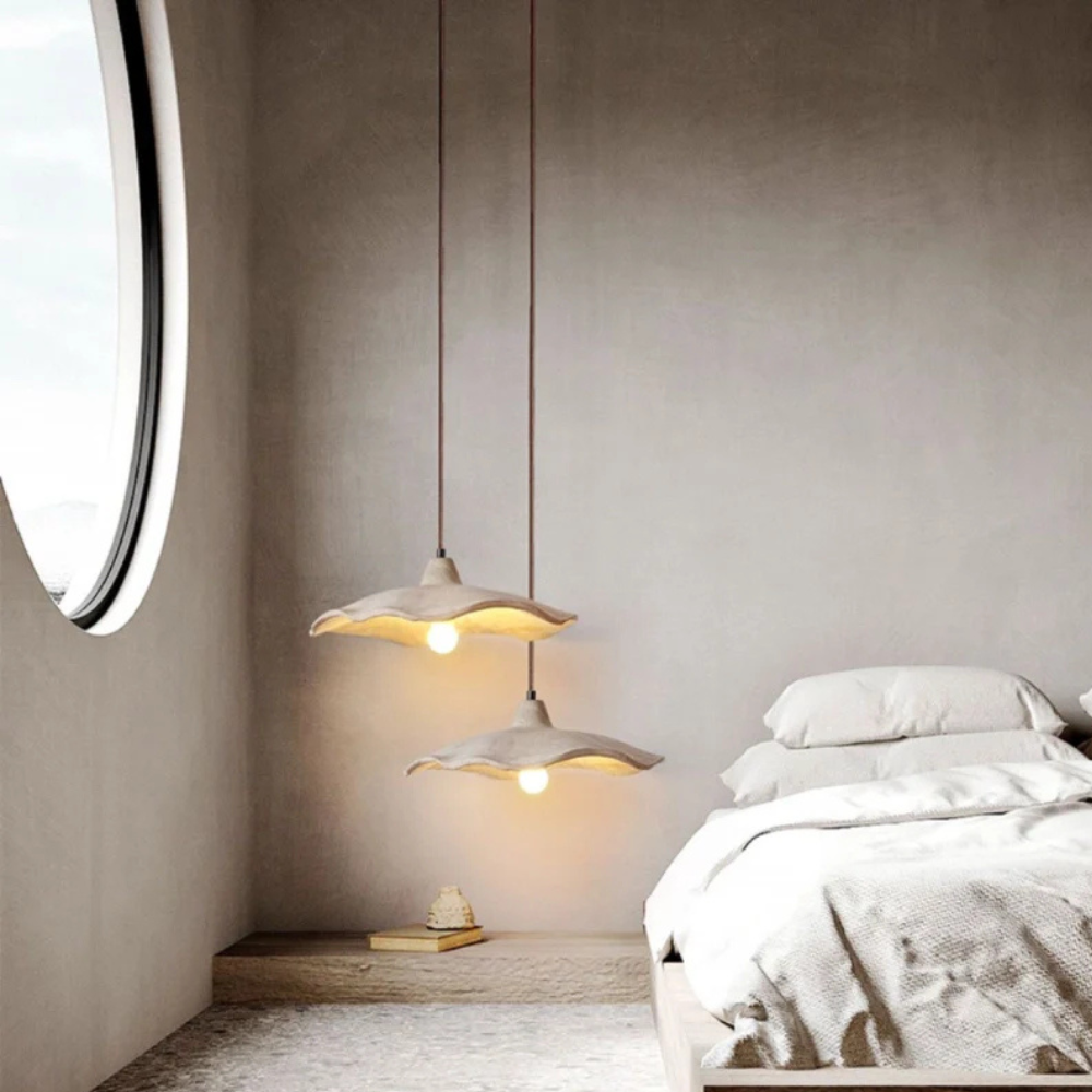 Pendelleuchte mit welligem Zementschirm – Modernes Wabi Sabi Grau