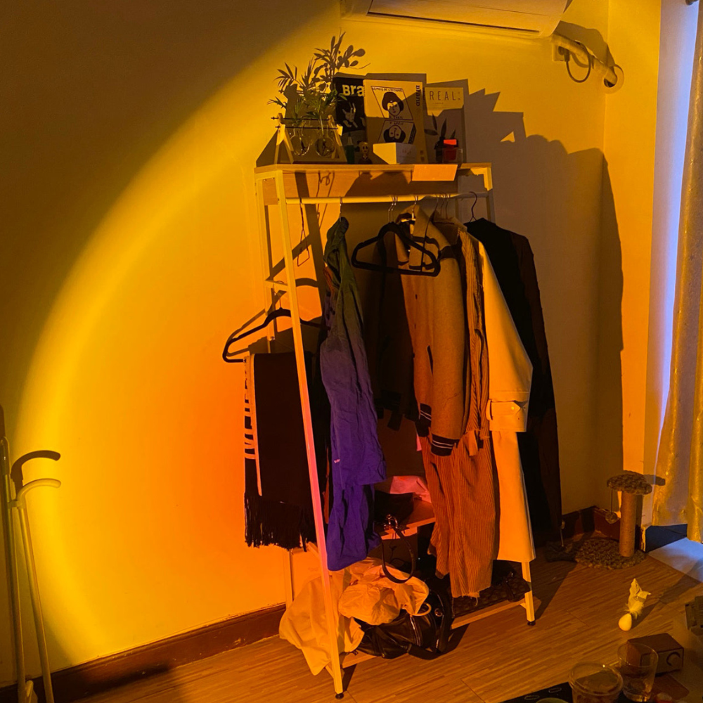 Moderne Sonnenuntergang-Projektorlampe – Architektonisches Halo-Stimmungslicht für Fotografie