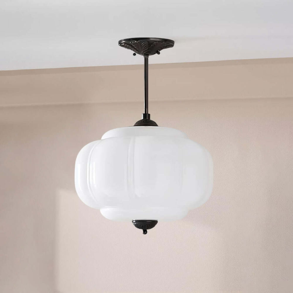 Gerippte Kürbis-Hängelampe mit kunstvollem Metallbesatz – Mid-Century-Design