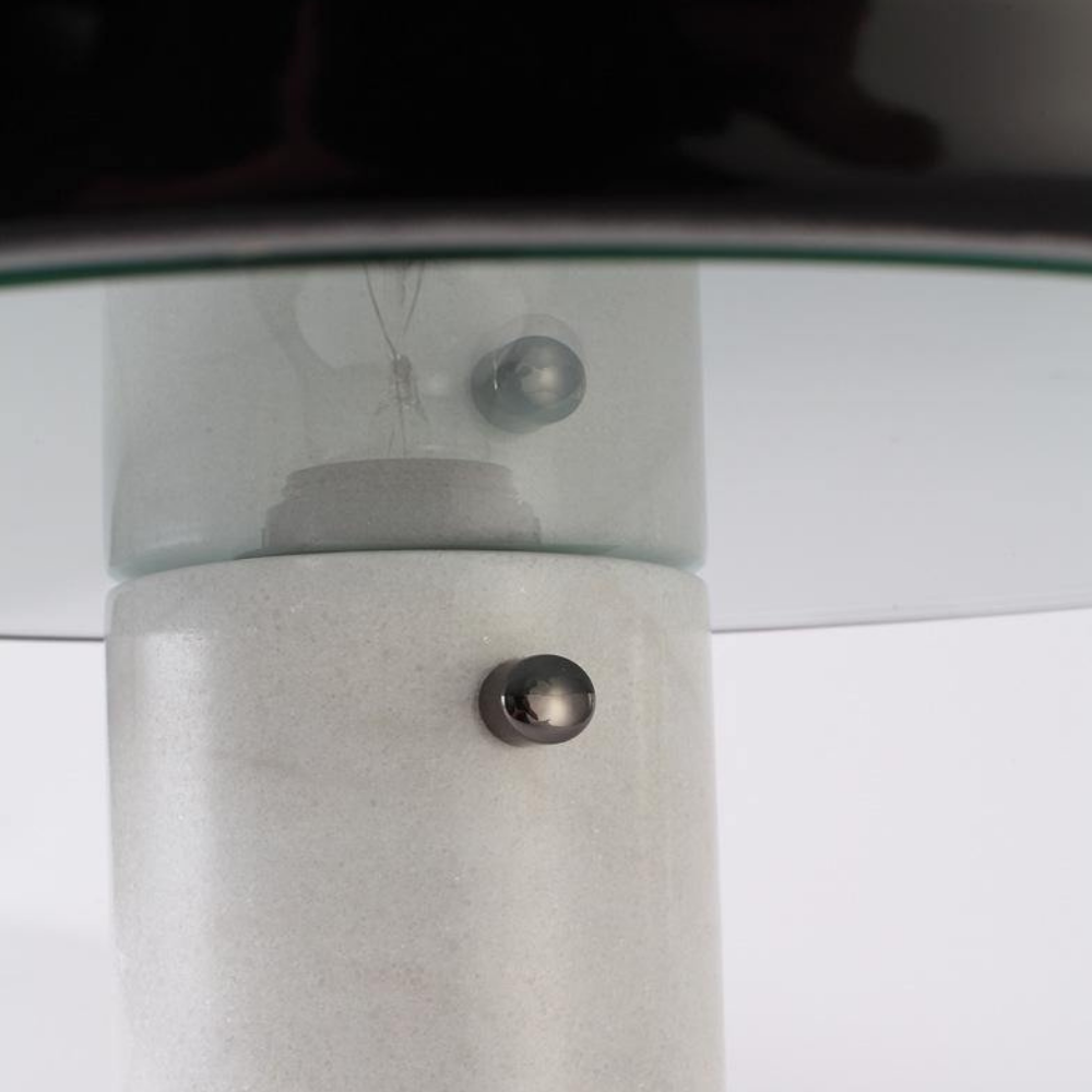 Architektonische Marmor-Basis-Akzentlampe – Minimalistische glänzende Steinsäulenleuchte