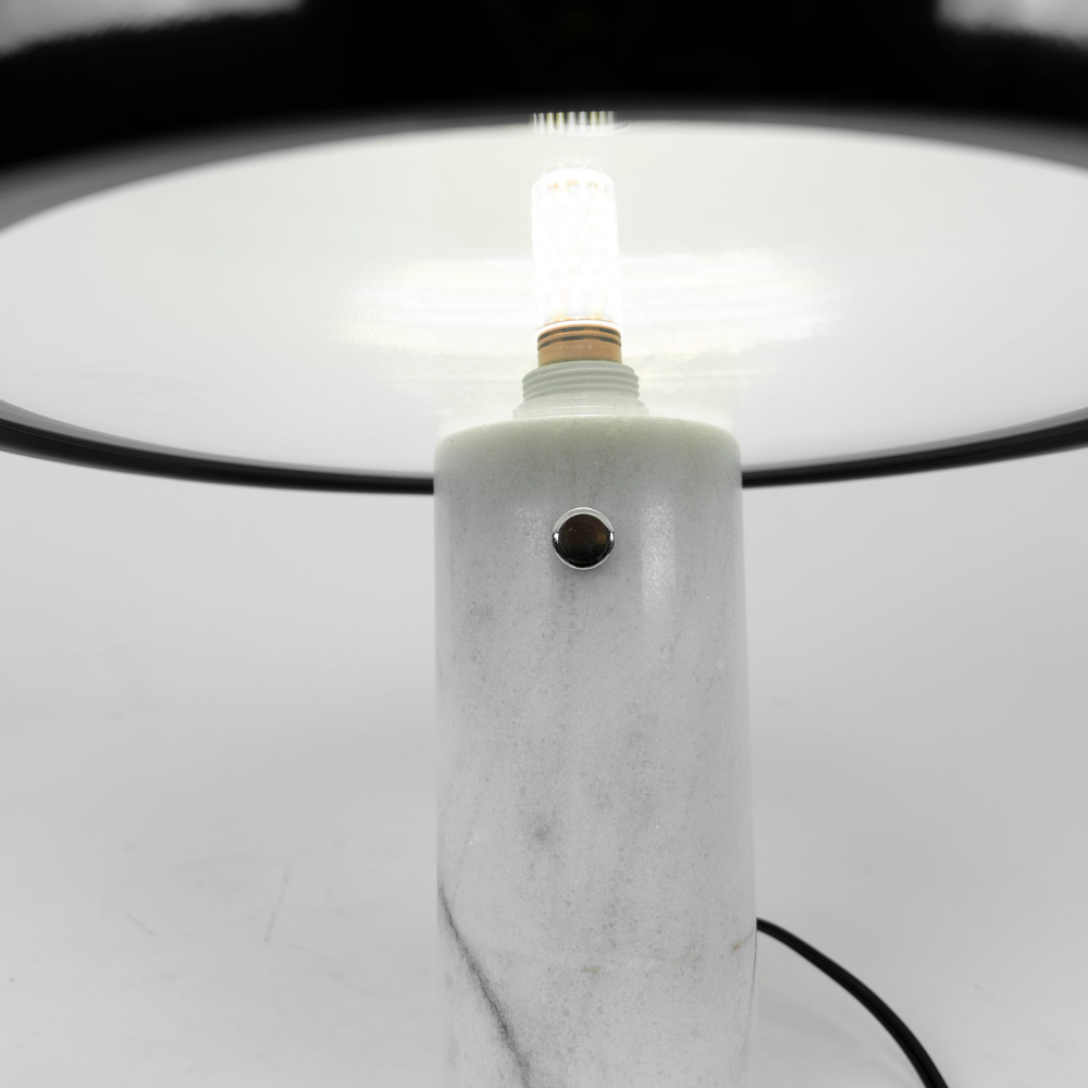 Architektonische Marmor-Basis-Akzentlampe – Minimalistische glänzende Steinsäulenleuchte