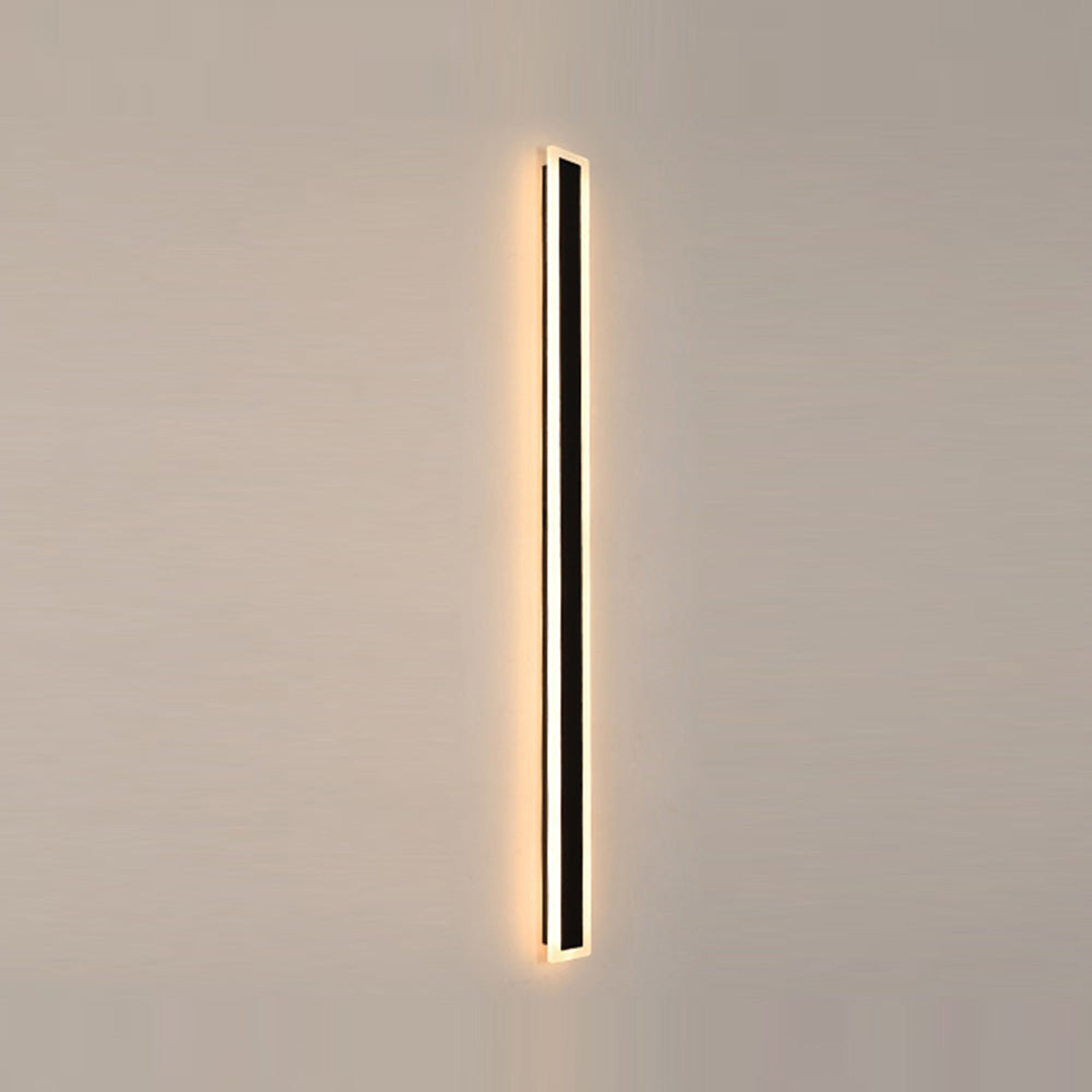 Threshold Outdoor LED Wall Light