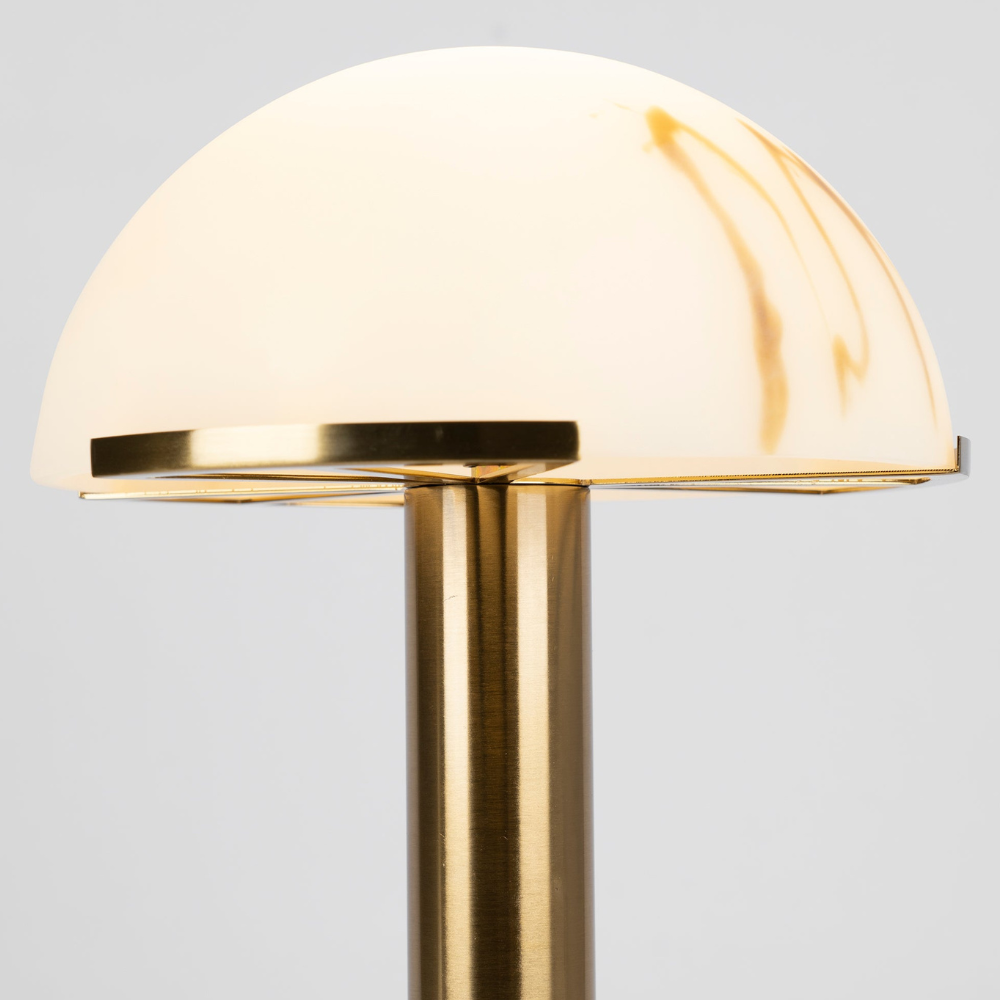 Glas- und Alabaster-Kuppeltischlampe mit Metallfuß – Mid-Century-Modern