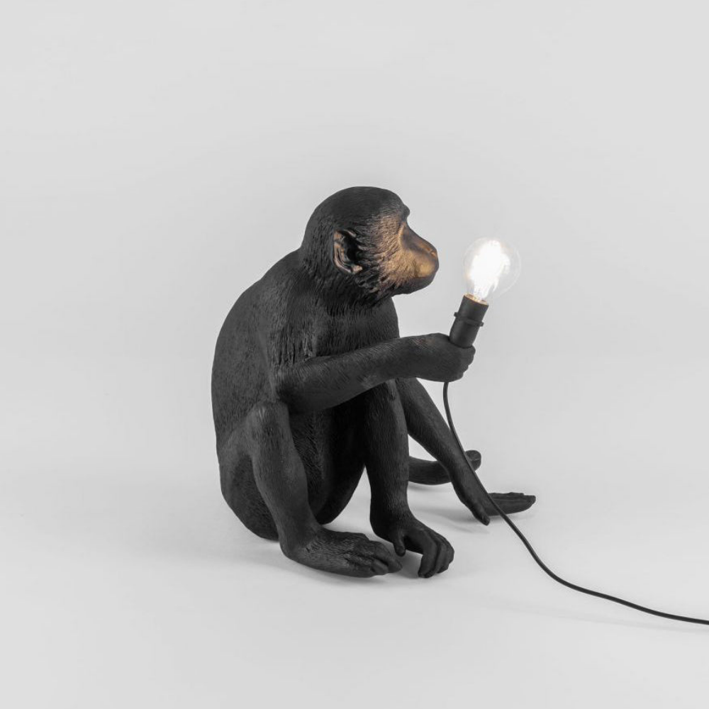 Verspielte Affen-Tischlampe – Skulpturale Tierkunst Schreibtischleuchte