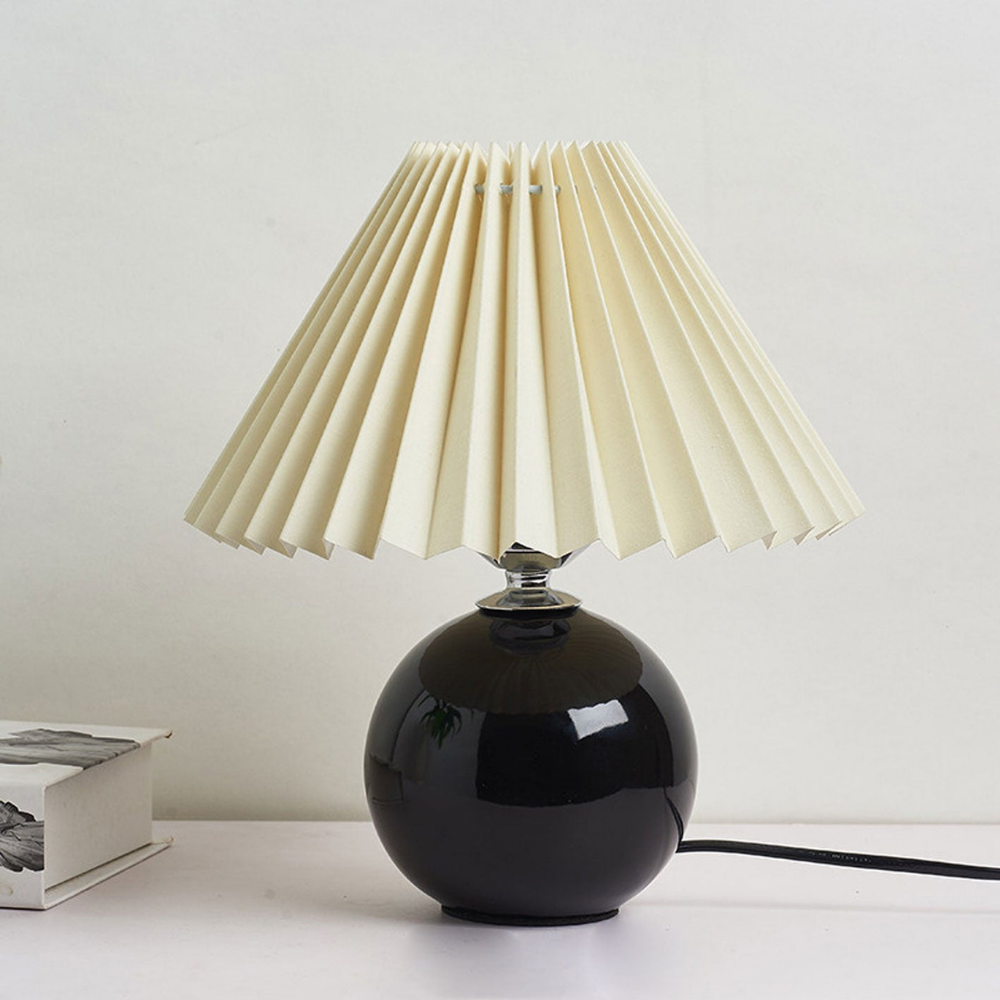 Lampe de table moderne à boule en céramique avec abat-jour plissé en forme de champignon