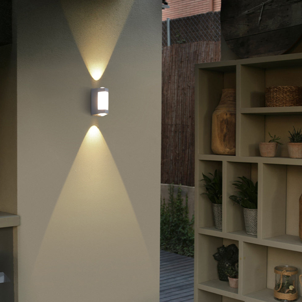 Außen-LED-Verandaleuchten mit integrierter LED und mattierter Acryllinse