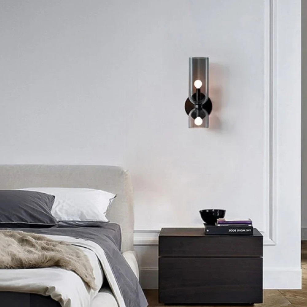 Moderne Sanduhr Glas-Wandleuchte – Geometrische Wandleuchte mit zwei Kugeln