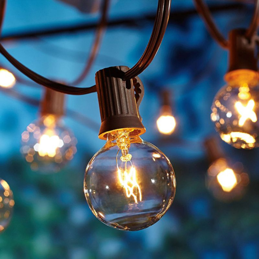 Guirlande lumineuse extérieure G40 à globe, prête pour le temps, alimentée à l'énergie solaire – Blanc chaud bistrot
