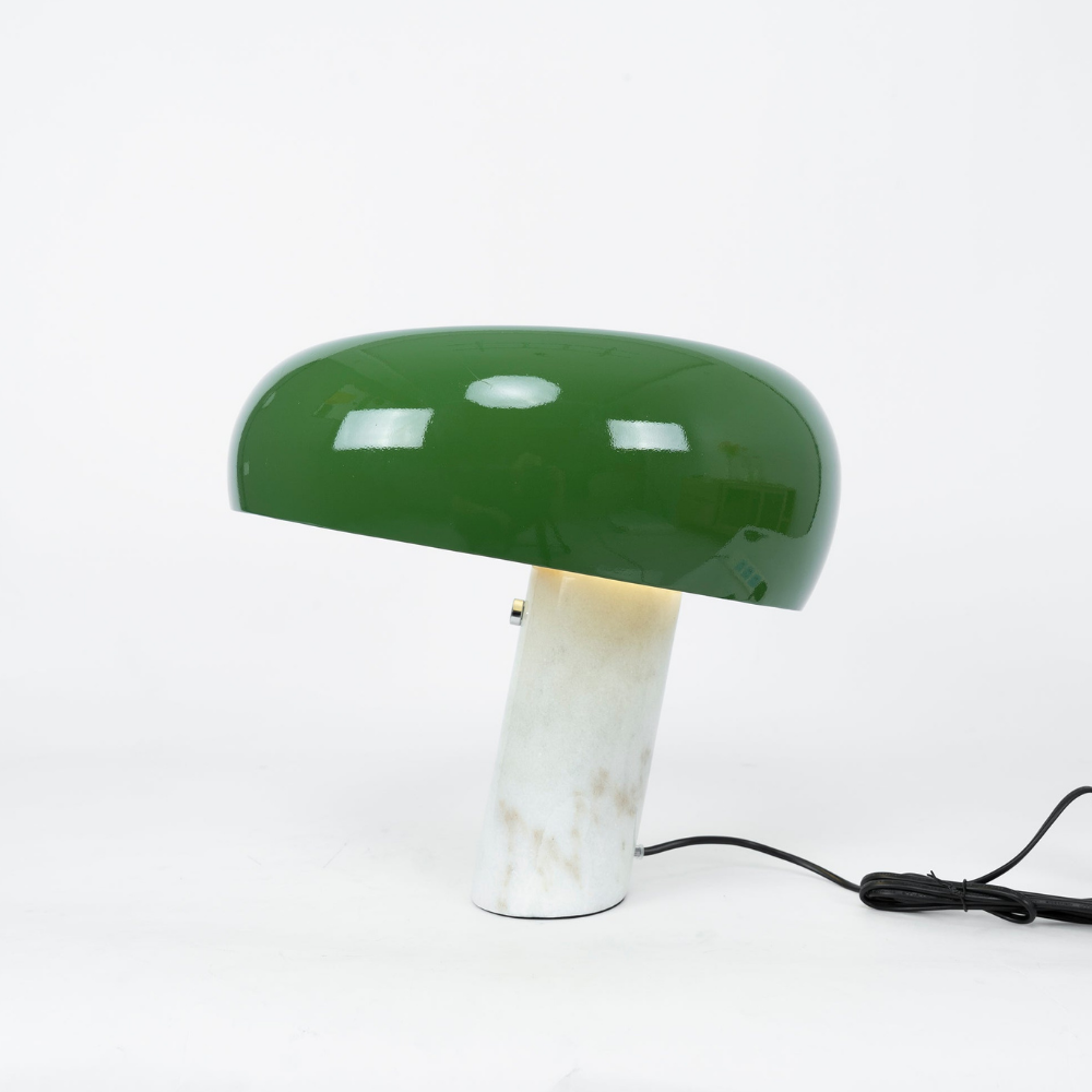 Architektonische Marmor-Basis-Akzentlampe – Minimalistische glänzende Steinsäulenleuchte