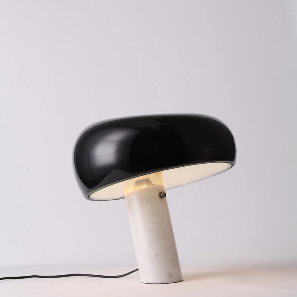 Architektonische Marmor-Basis-Akzentlampe – Minimalistische glänzende Steinsäulenleuchte