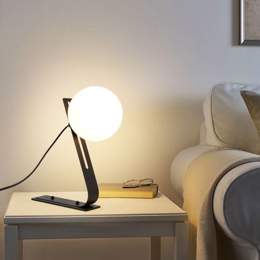 Tischlampe mit verstellbarem Glaskugel - Modernes Mid-Century Gold