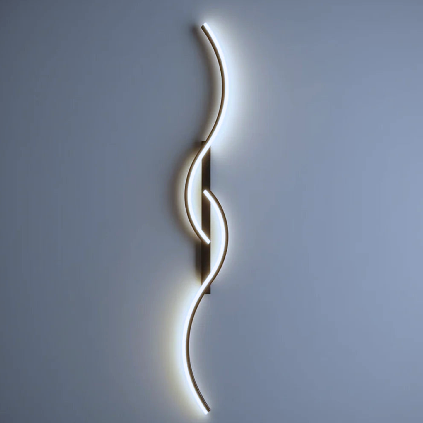 Minimalist Wavy Chic LED Wall Light
