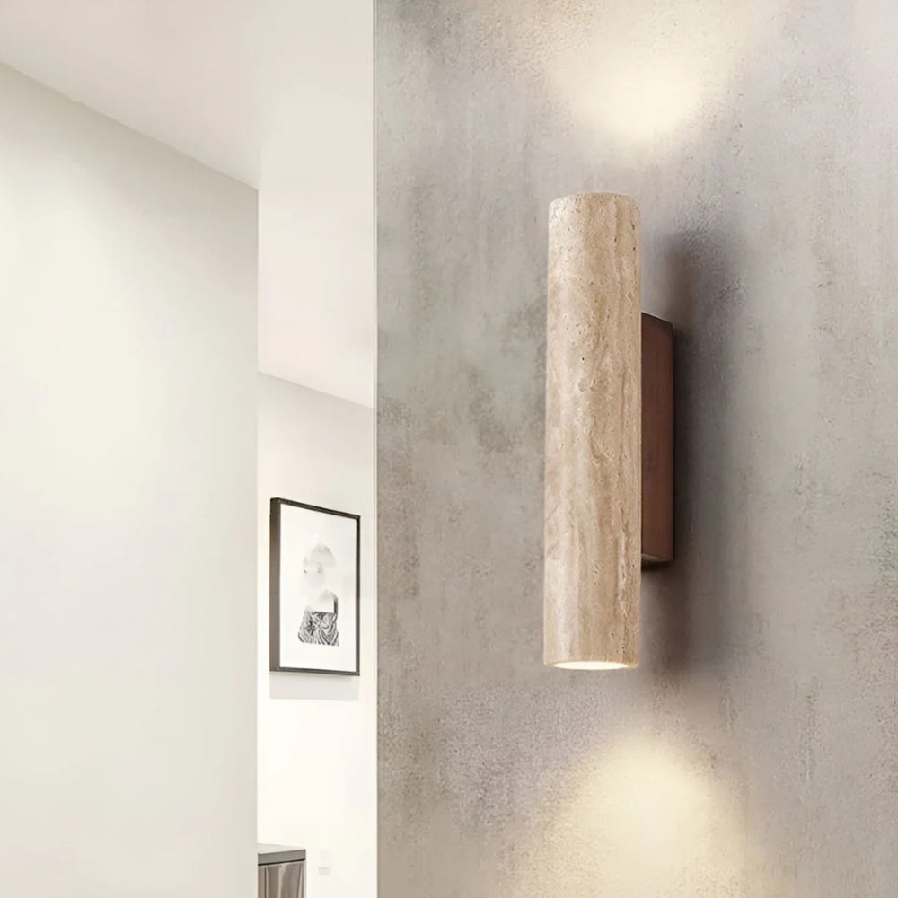 Moderne Travertin-Stein-Wandleuchte – Wabi-Sabi Wandleuchte mit zwei Lichtquellen
