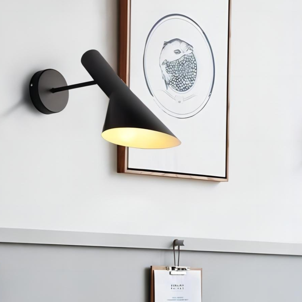 Applique murale moderne en métal effilé - Lampe de travail asymétrique nordique