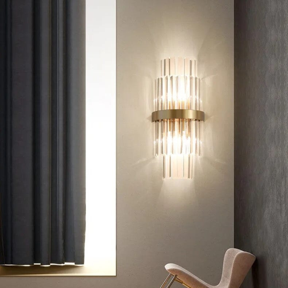 Mehrstufige Kristallprisma-Wandlampe mit Metallband – Art-Déco-Stil
