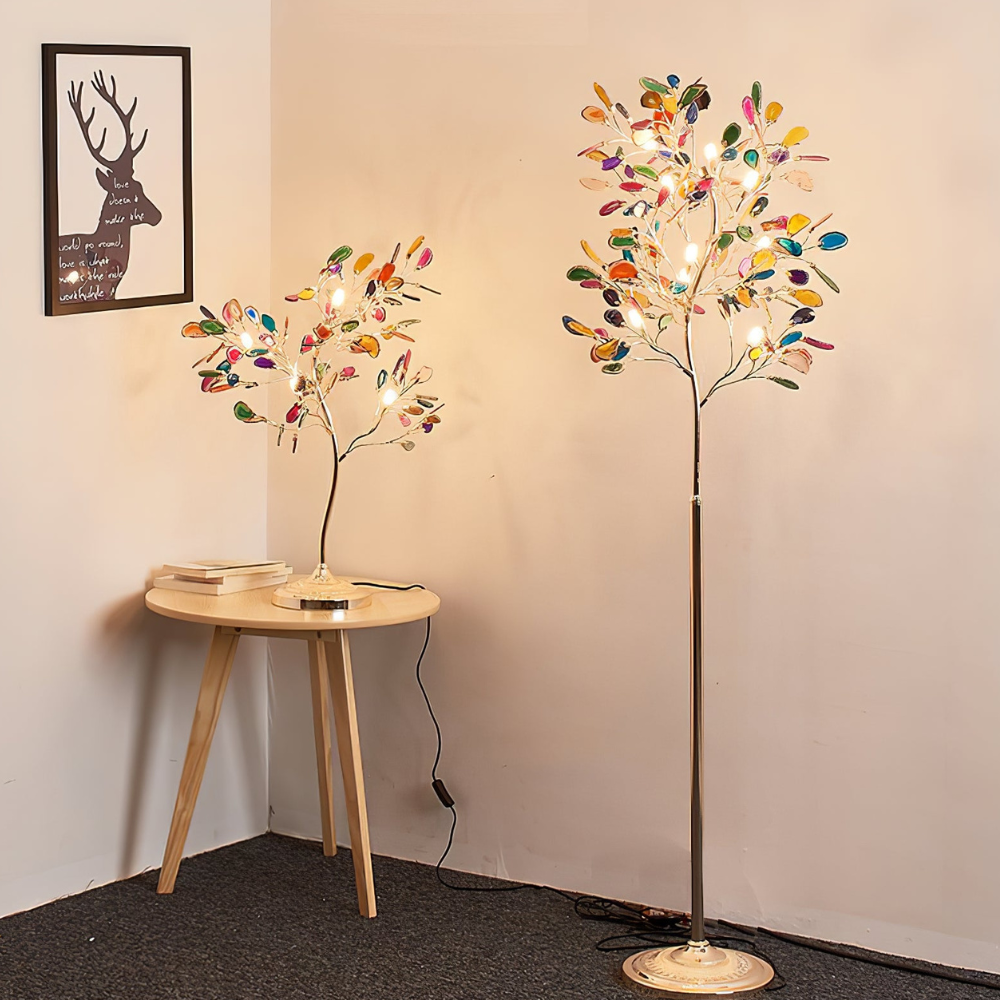 Stehlampe mit natürlichen Achatstein-Blättern und Metallgestell in Astform