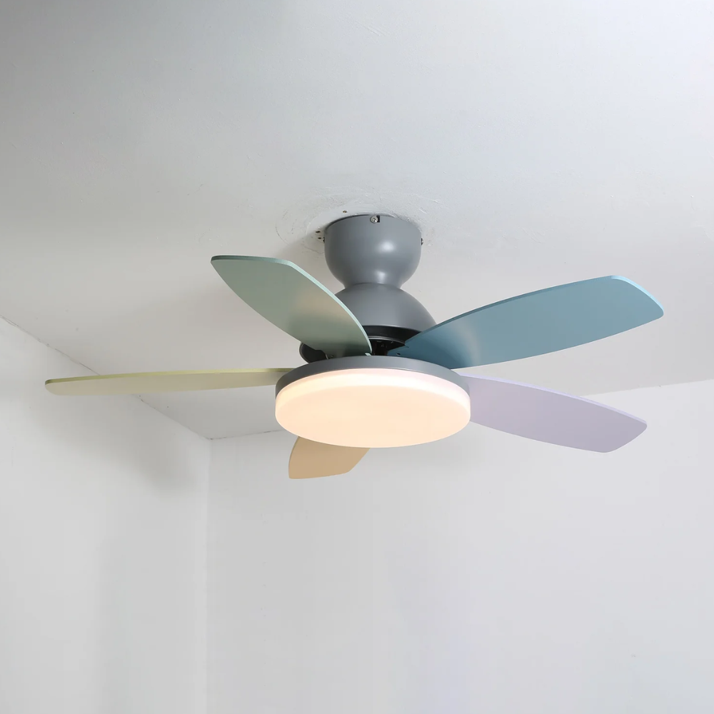LED-Deckenventilator mit flachem Blumen-Silhouetten-Design und umkehrbarem Luftstrom – verspieltes Design