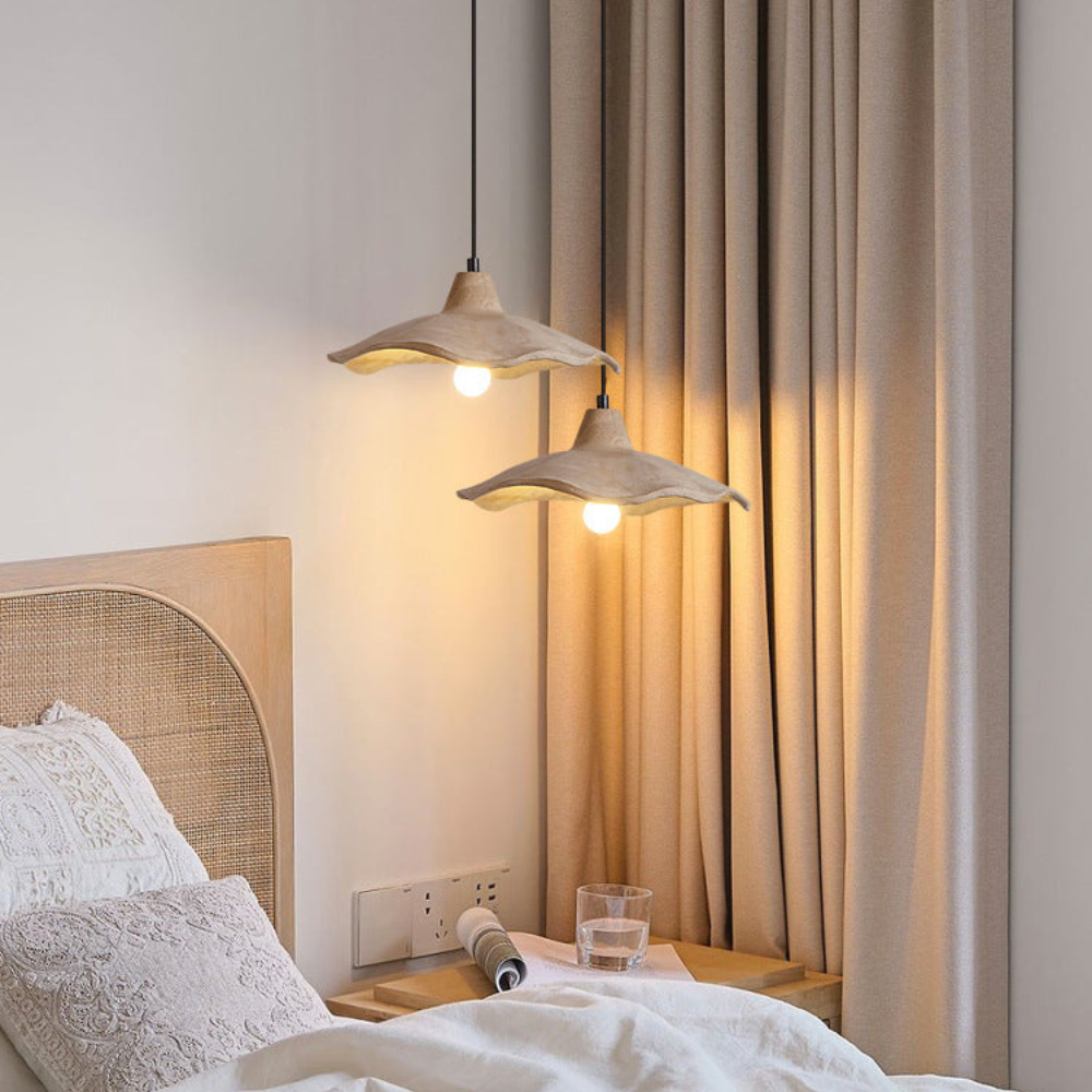 Pendelleuchte mit welligem Zementschirm – Modernes Wabi Sabi Grau