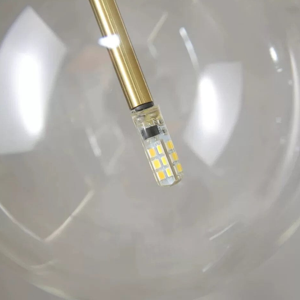Klarer Glas-Kugelpendelleuchte mit Goldstab – Modern Skandinavisch