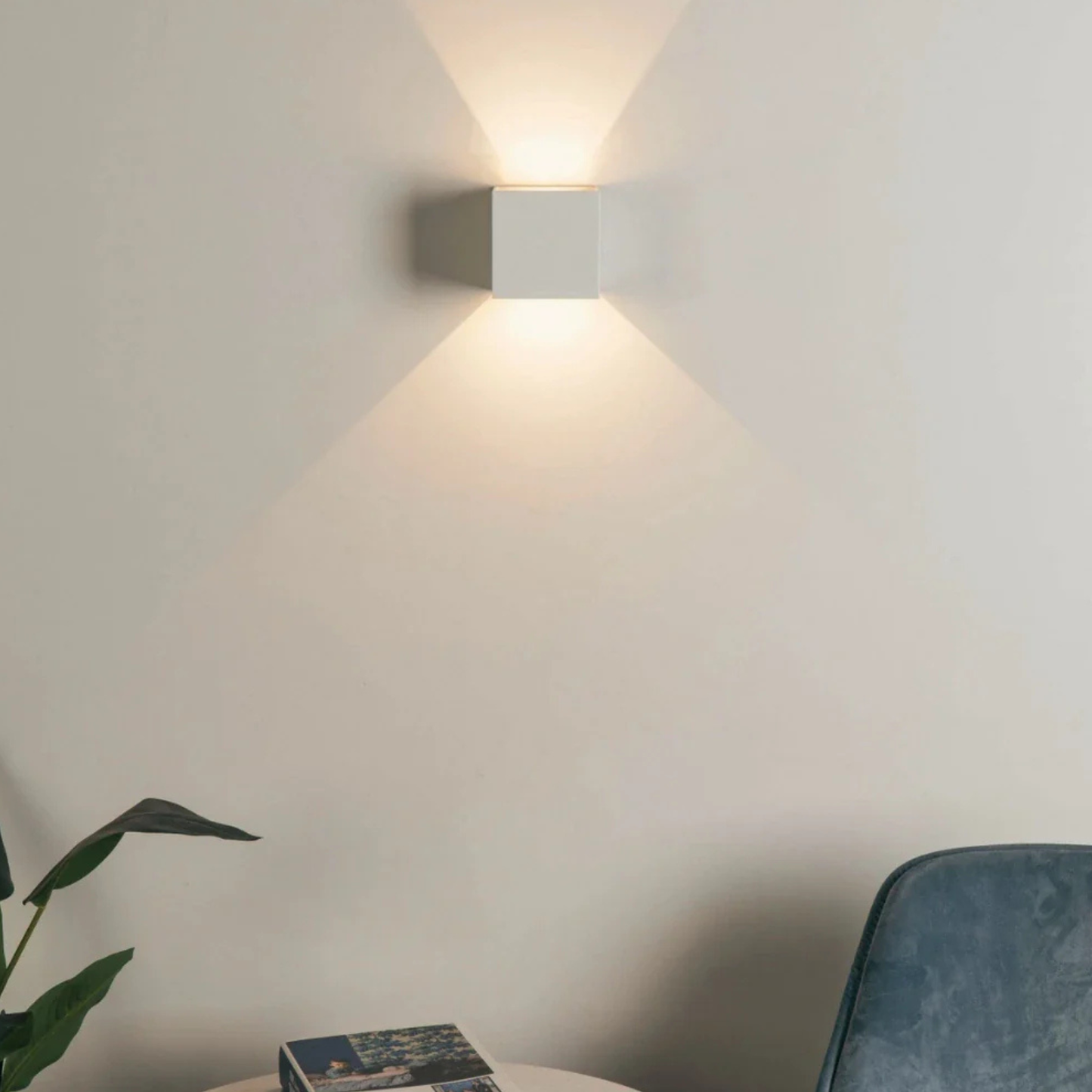 Adjustable Beam Cube Wall Light